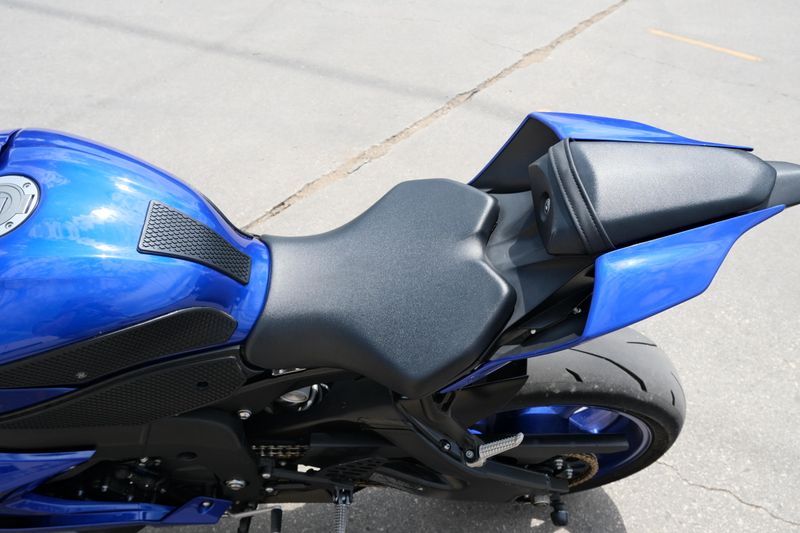Used 2018 Yamaha YZFR6 BLUE Image 12