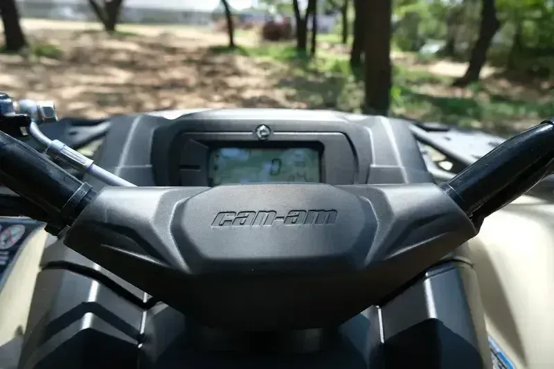 NEW 2025 CAN-AM OUTLANDER PRO HD5 Image 11