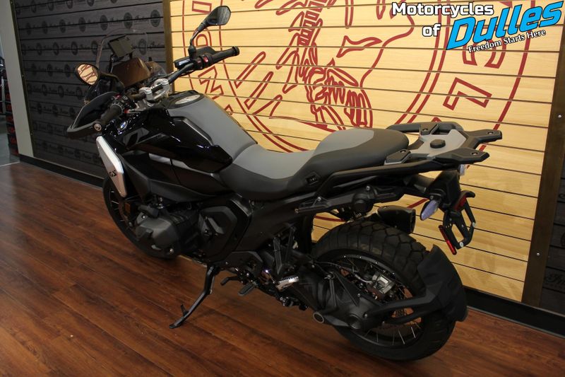 2025 BMW R1300GS ASA Image 6