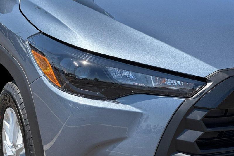New 2026 Toyota Corolla Cross LEImage 28