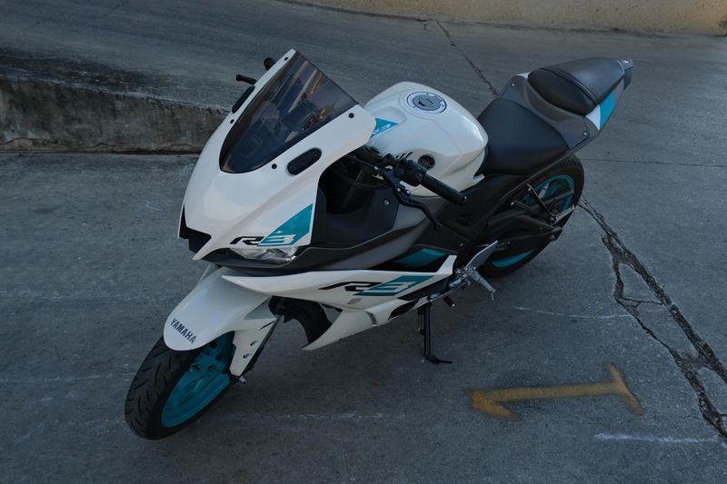 USED 2024 YAMAHA YZFR3 ABS Image 7