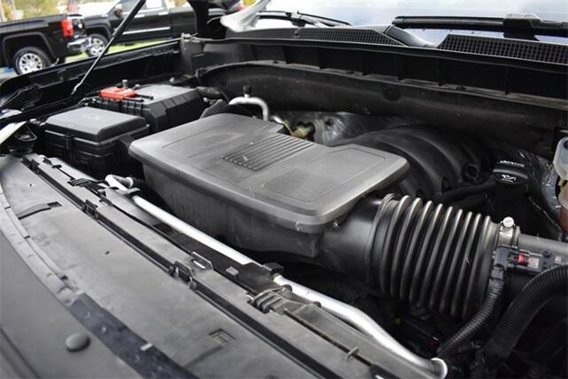 Used 2023 Chevrolet Suburban RSTImage 41