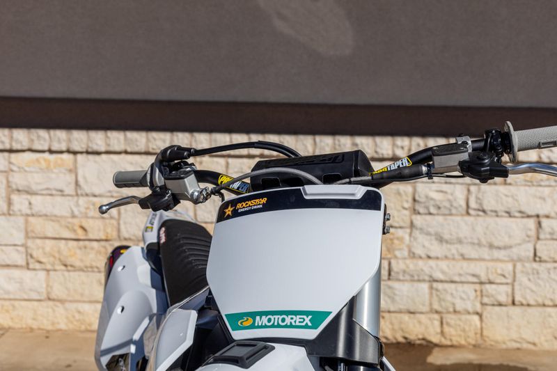2025 HUSQVARNA FC 450 FACTORY EDITION Image 8
