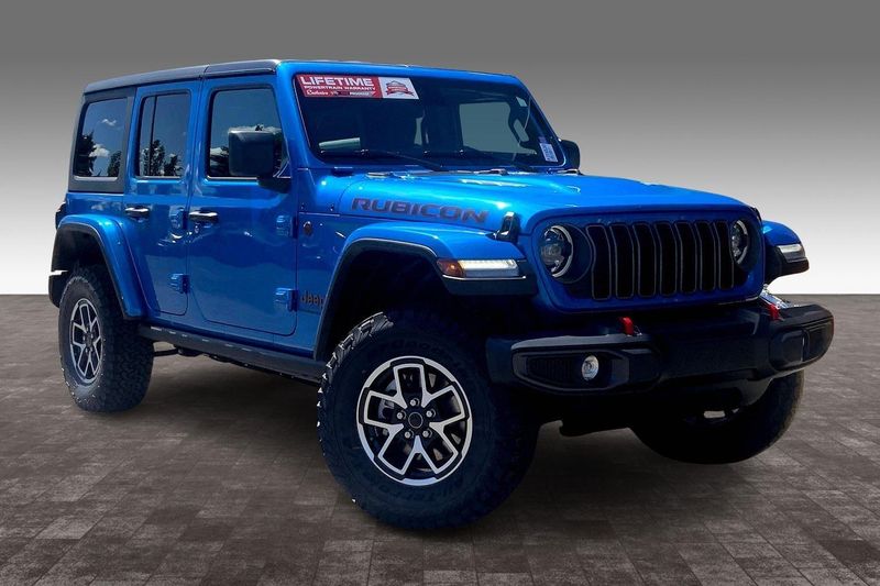 2025 Jeep Wrangler Unlimited Rubicon photo 2