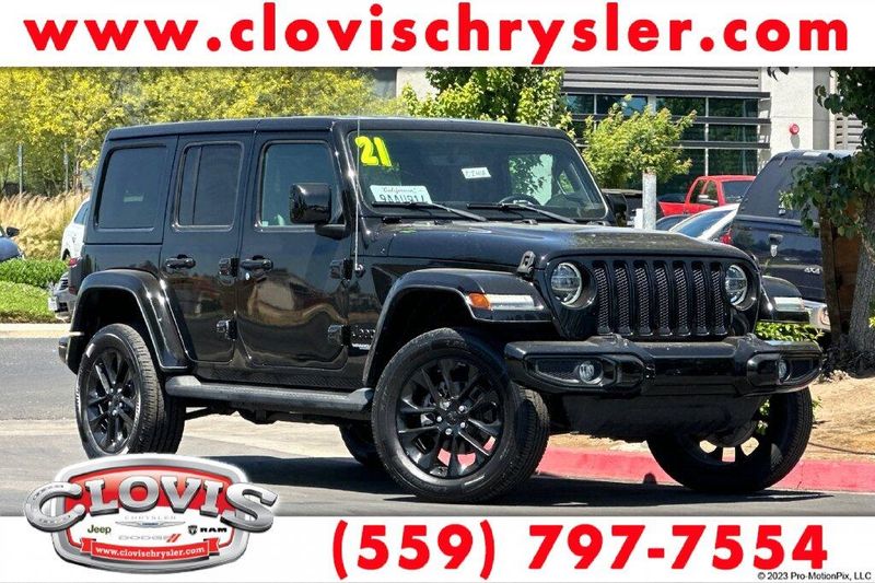 2021 Jeep Wrangler Unlimited Unlimited Sahara High Altitude 4WD photo