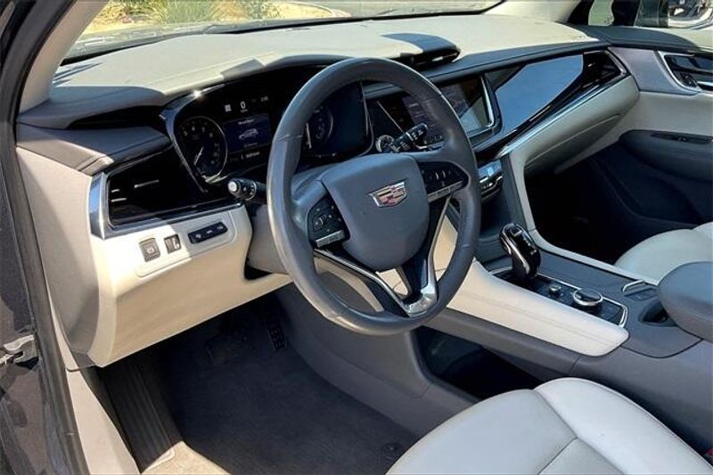Used 2021 Cadillac XT6 Premium LuxuryImage 14