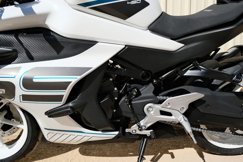 NEW 2026 CFMOTO 450SS Image 20