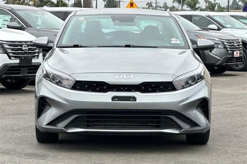 Used 2023 Kia Forte LXSImage 7