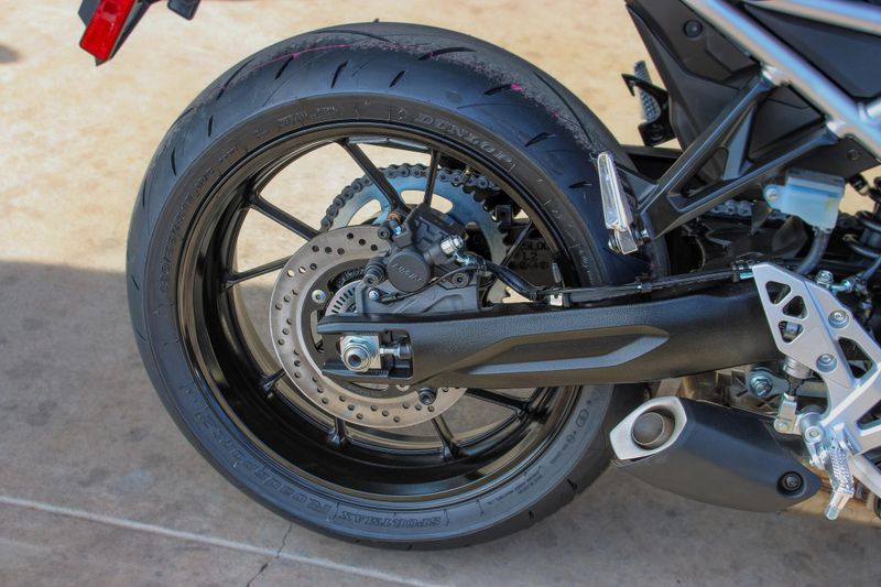 NEW 2026 SUZUKI GSX8R Image 14