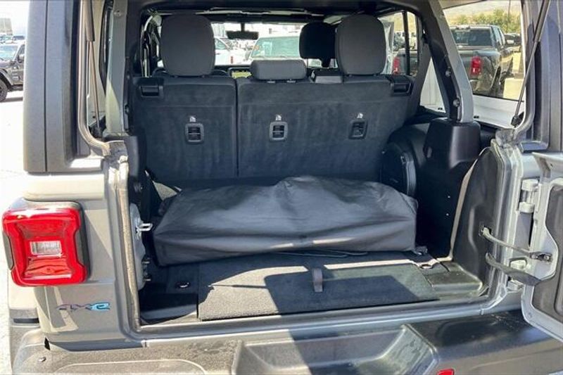 2022 Jeep Wrangler 4xE Unlimited Rubicon 4xeImage 34