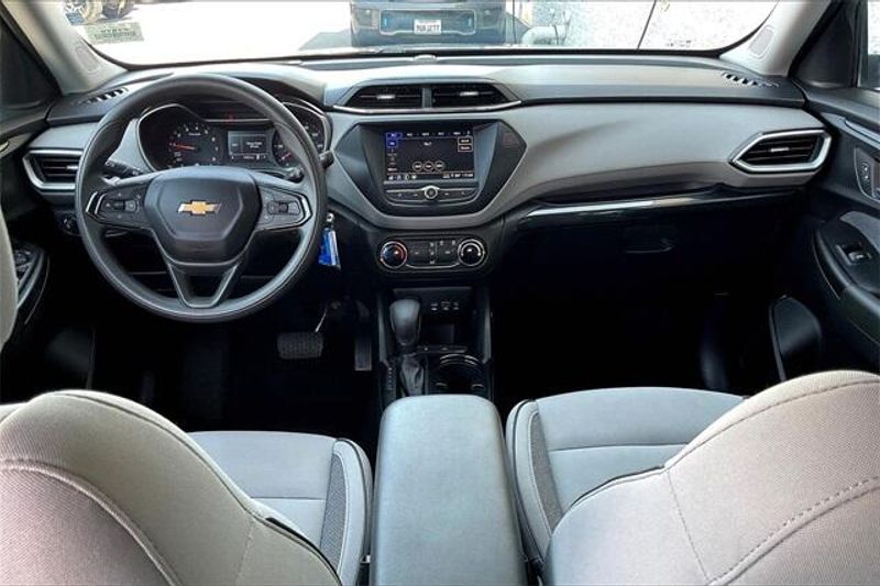 Used 2021 Chevrolet Trailblazer LSImage 15