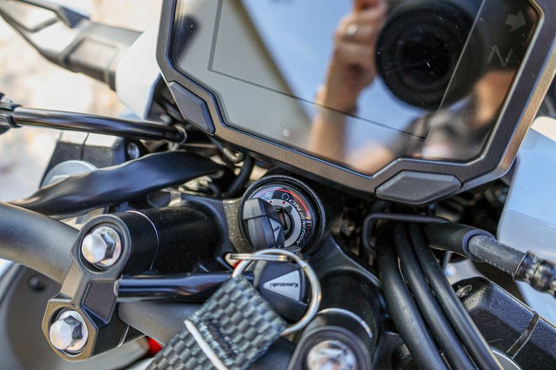 NEW 2026 KAWASAKI Z500 SE ABS Image 4