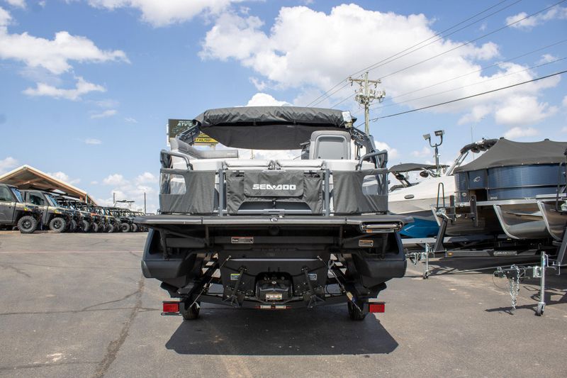 NEW 2026 SEADOO SWITCH SPORT 18 300HP TECH PACKAGE WITH PAINTED TRAILER Image 7