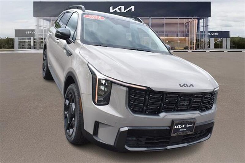 2025 Kia Sorento X-Line EXImage 9