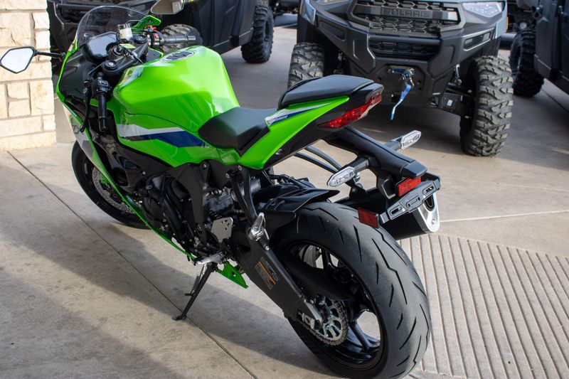 NEW 2026 KAWASAKI NINJA ZX6R Image 2