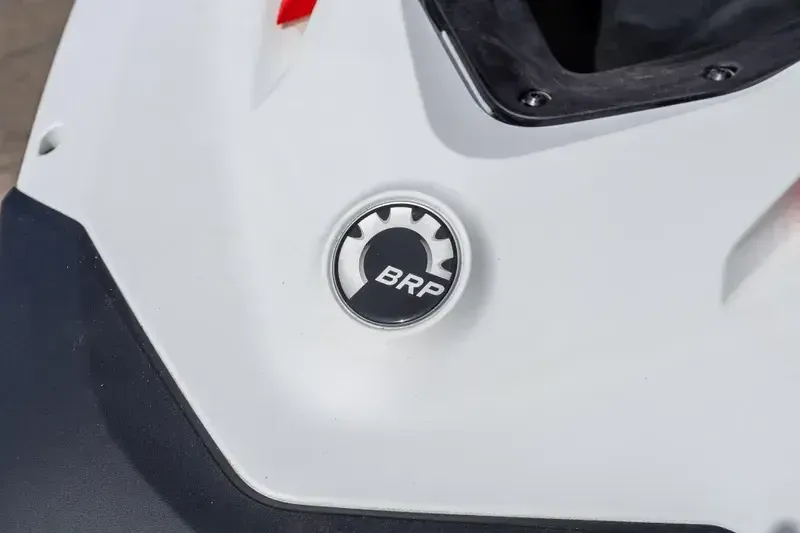 NEW 2026 SEADOO SPARK TRIXX FOR 1 90HP WITH SOUND SYSTEM Image 8