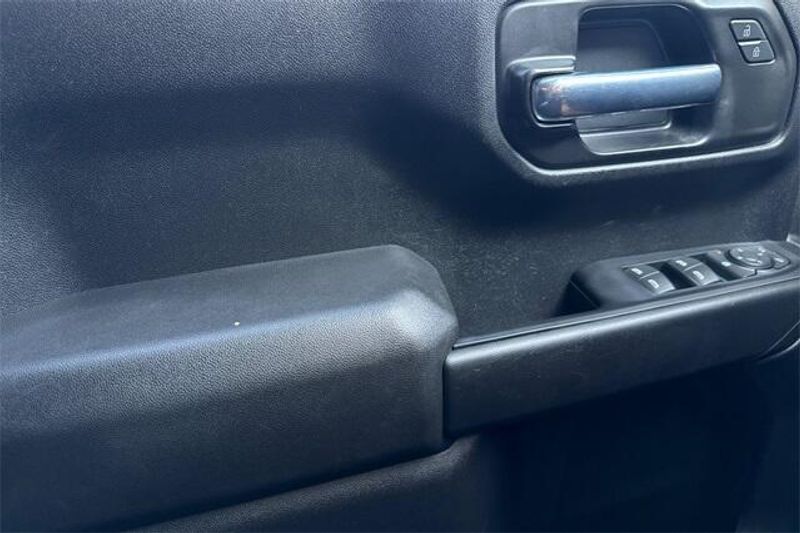 Used 2022 Chevrolet Silverado 1500 Custom Trail BossImage 9