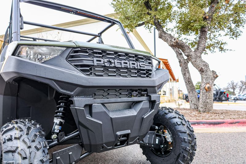 2025 Polaris RANGER CREW 1000 SAGE GREENImage 10