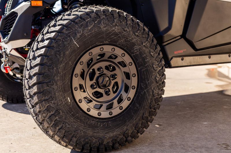 NEW 2025 CAN-AM MAVERICK X3 MAX X RC TURBO RR Image 6