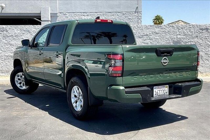 Used 2024 Nissan Frontier SVImage 10