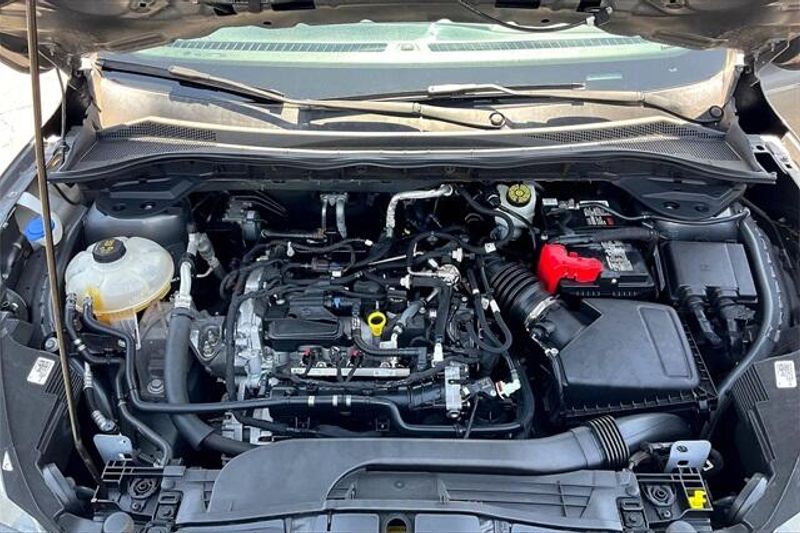 Used 2022 Ford Escape SEImage 9