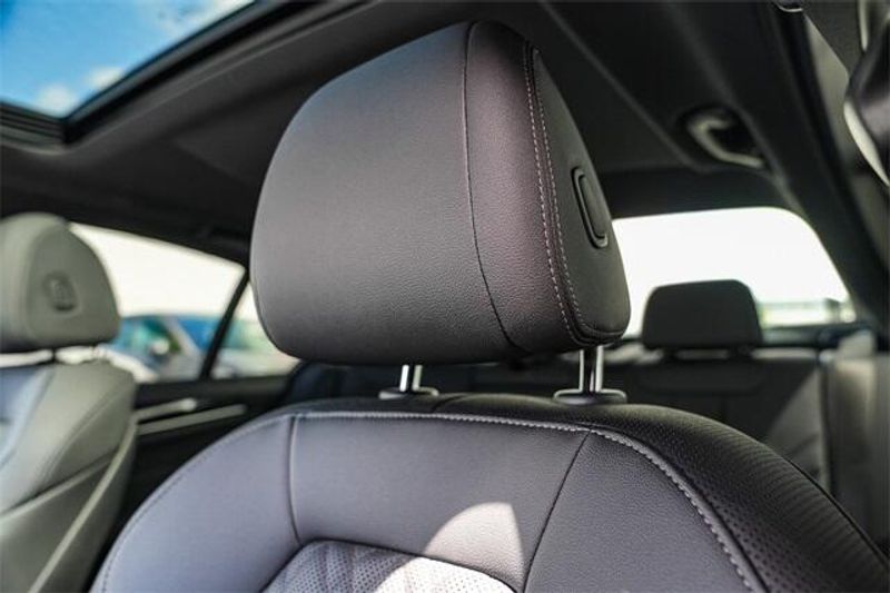2022 BMW 5 Series 530iImage 25