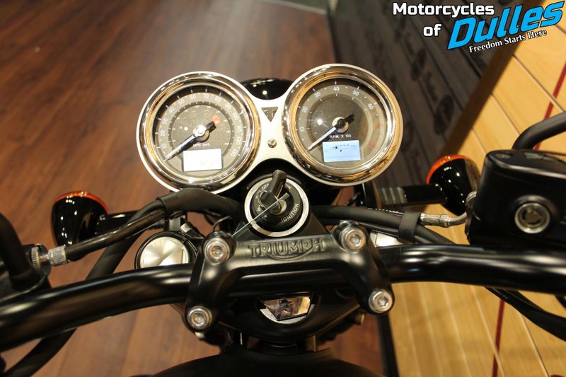 2020 Triumph T100 Image 13