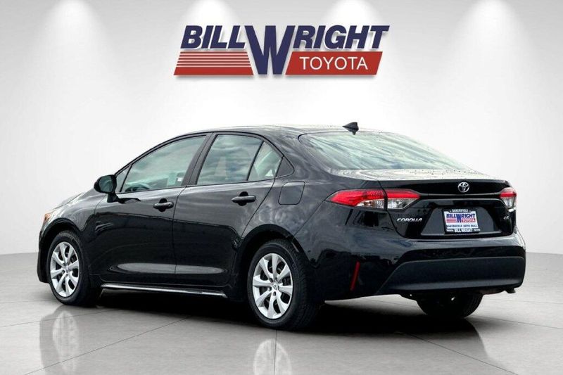 Used 2025 Toyota Corolla LEImage 5