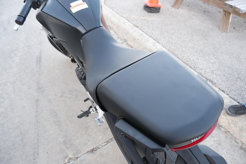 2025 Honda CB300R ABS MATTE BLACK METALLICImage 13