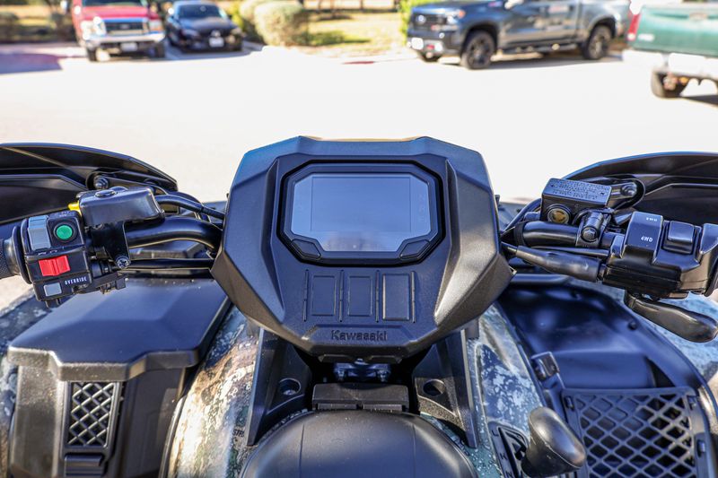 USED 2024 KAWASAKI BRUTE FORCE  750 EPS LE CAMO Image 22