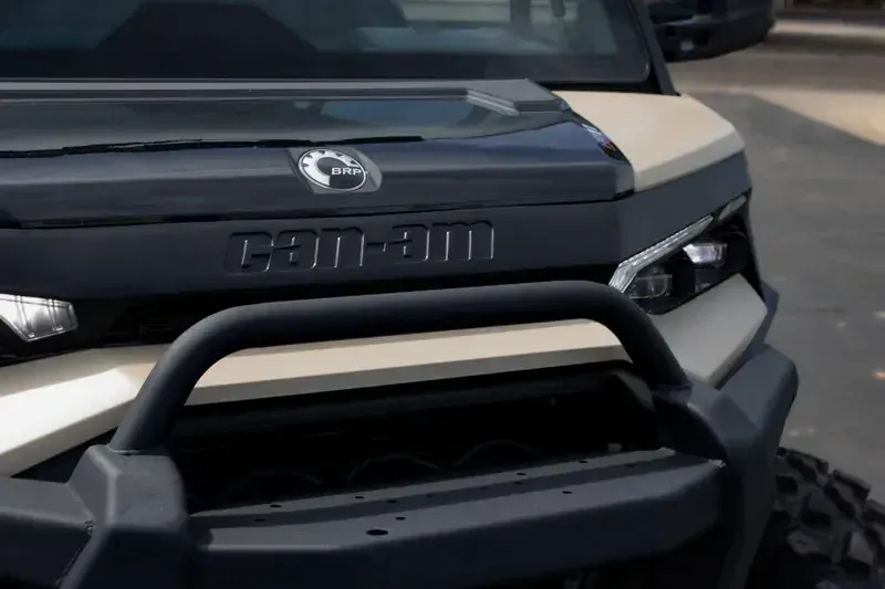 NEW 2026 CAN-AM DEFENDER MAX LIMITED CAB HD11 Image 14