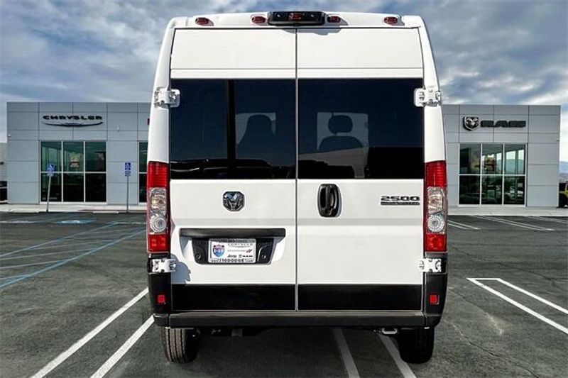 2023 Ram ProMaster 2500 photo 2