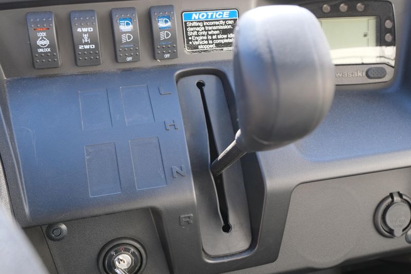 NEW 2026 KAWASAKI MULE PROMX LE Image 22