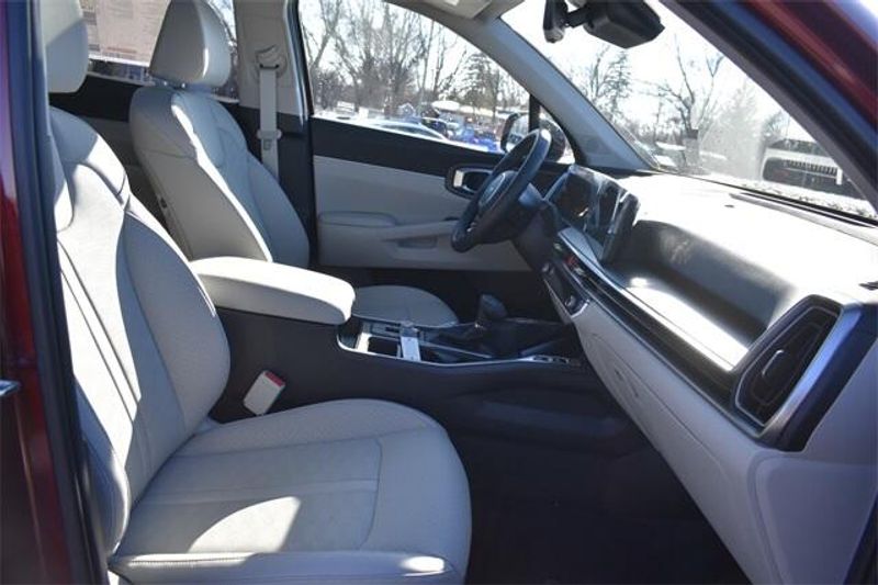 New 2025 Kia Sorento X-Line EXImage 14