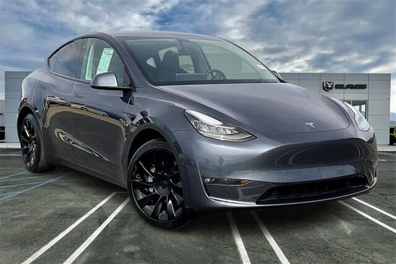 2021 Tesla Model Y Long RangeImage 12