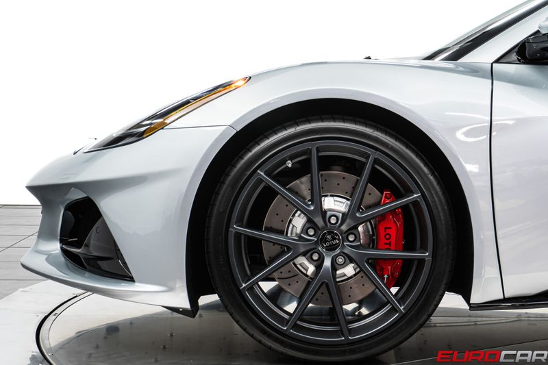 2025 Lotus Emira V6Image 12