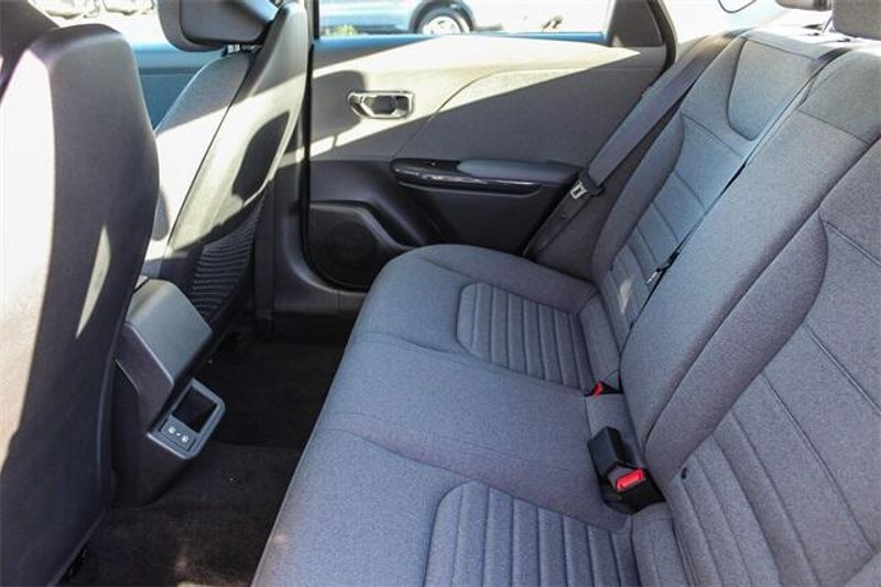 New 2025 Kia K4 EXImage 11