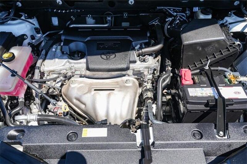 2016 Toyota RAV4 LimitedImage 26