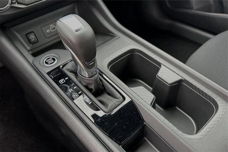 New 2025 Nissan Sentra SImage 20