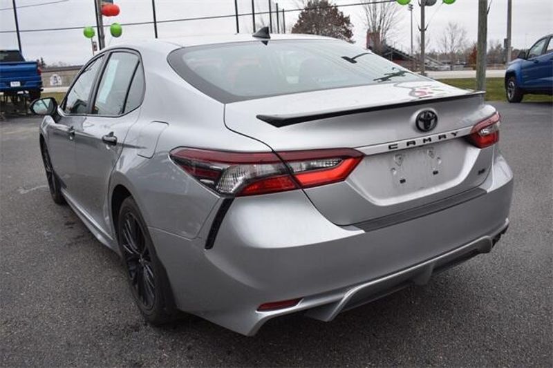 2022 Toyota Camry SEImage 5