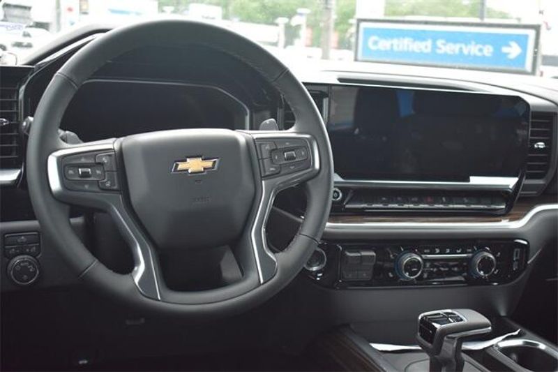 New 2025 Chevrolet Silverado 1500 LTImage 19