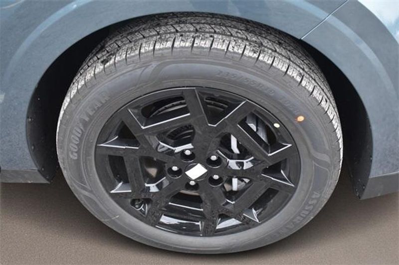 New 2026 Kia Carnival Hybrid SX PrestigeImage 11