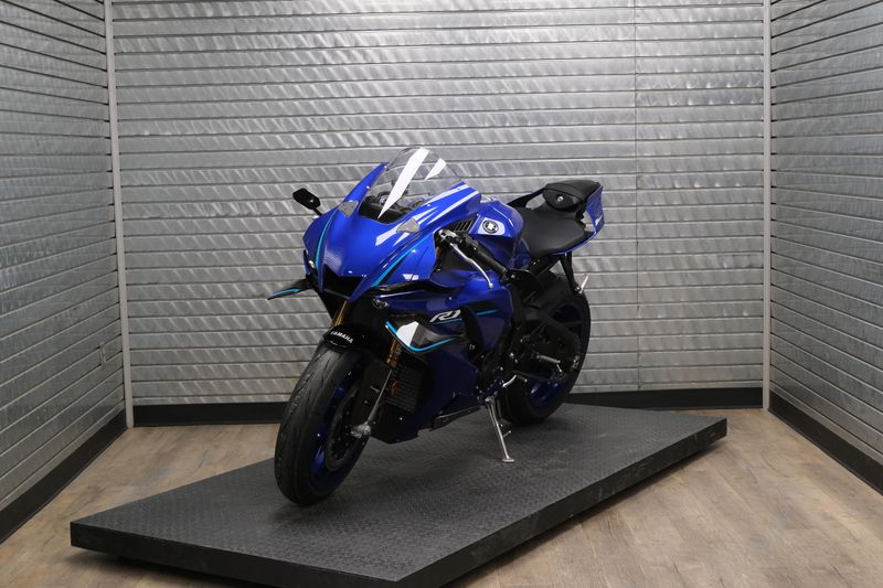 NEW 2026 YAMAHA YZFR1 Image 7