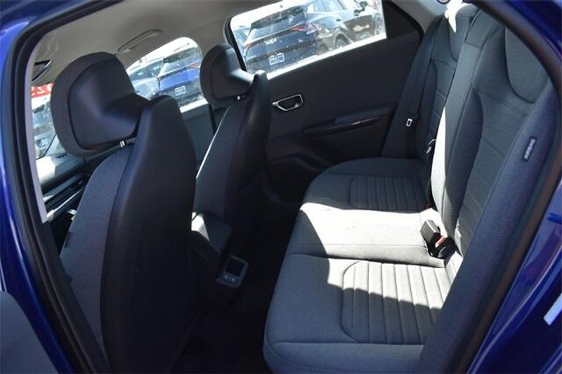 2025 Kia K4 EXImage 15