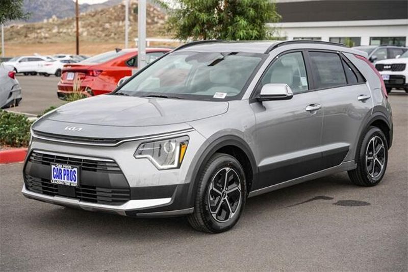 2025 Kia Niro EXImage 12