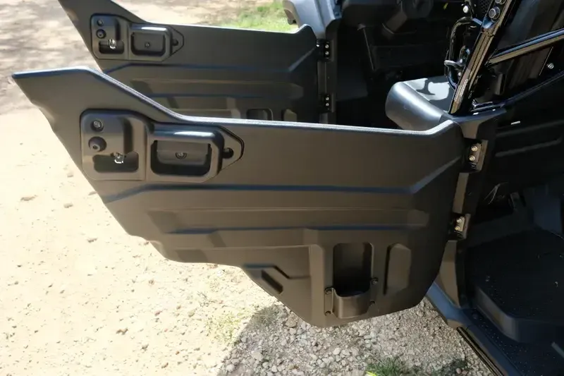 NEW 2025 HONDA PIONEER 10006 DELUXE Image 17