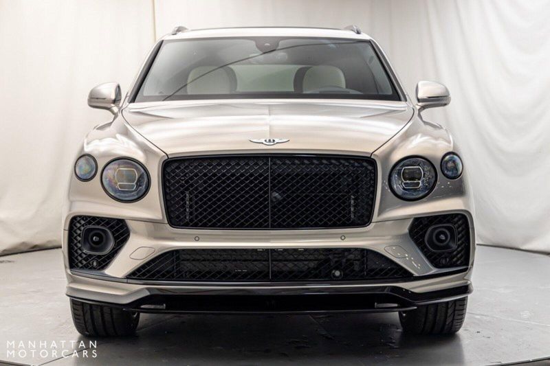 2023 Bentley Bentayga Speed in a Extreme Silver Metallic exterior color and Lineninterior. Lotus Manhattan 347-395-5714 lotusmanhattan.com 