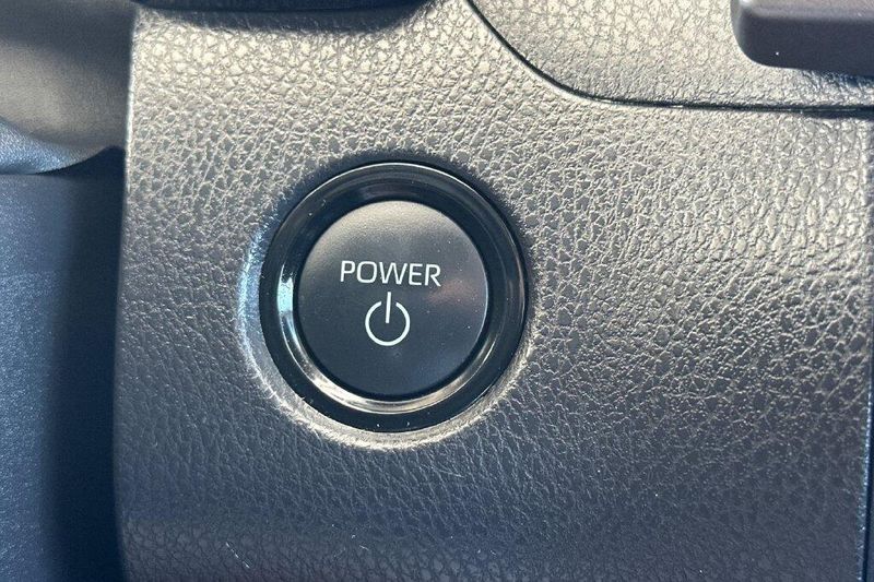 Used 2025 Toyota Camry LEImage 20