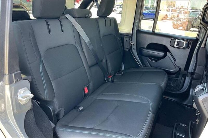 2022 Jeep Wrangler 4xE Unlimited Rubicon 4xeImage 26