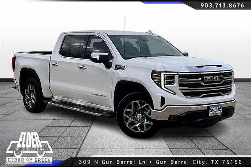 2022 GMC Sierra 1500 SLTImage 1